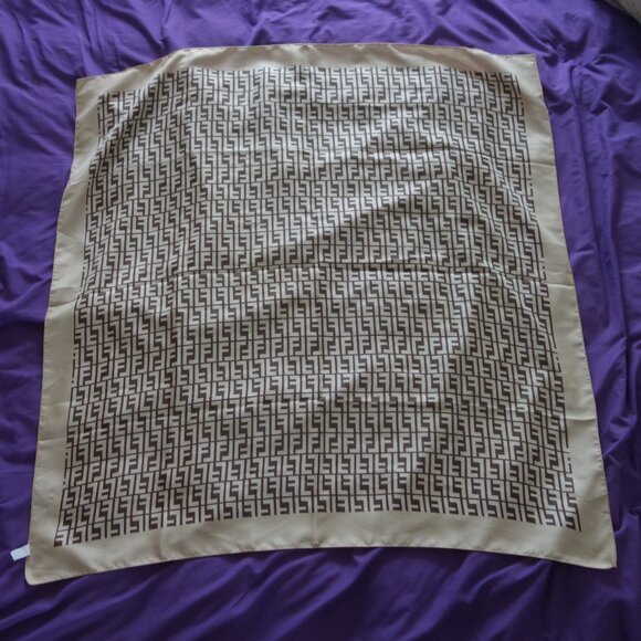 Fendi FF Logo Pattern 100% Polyester Made in Italy Square Scarf - Picture 5 of 9